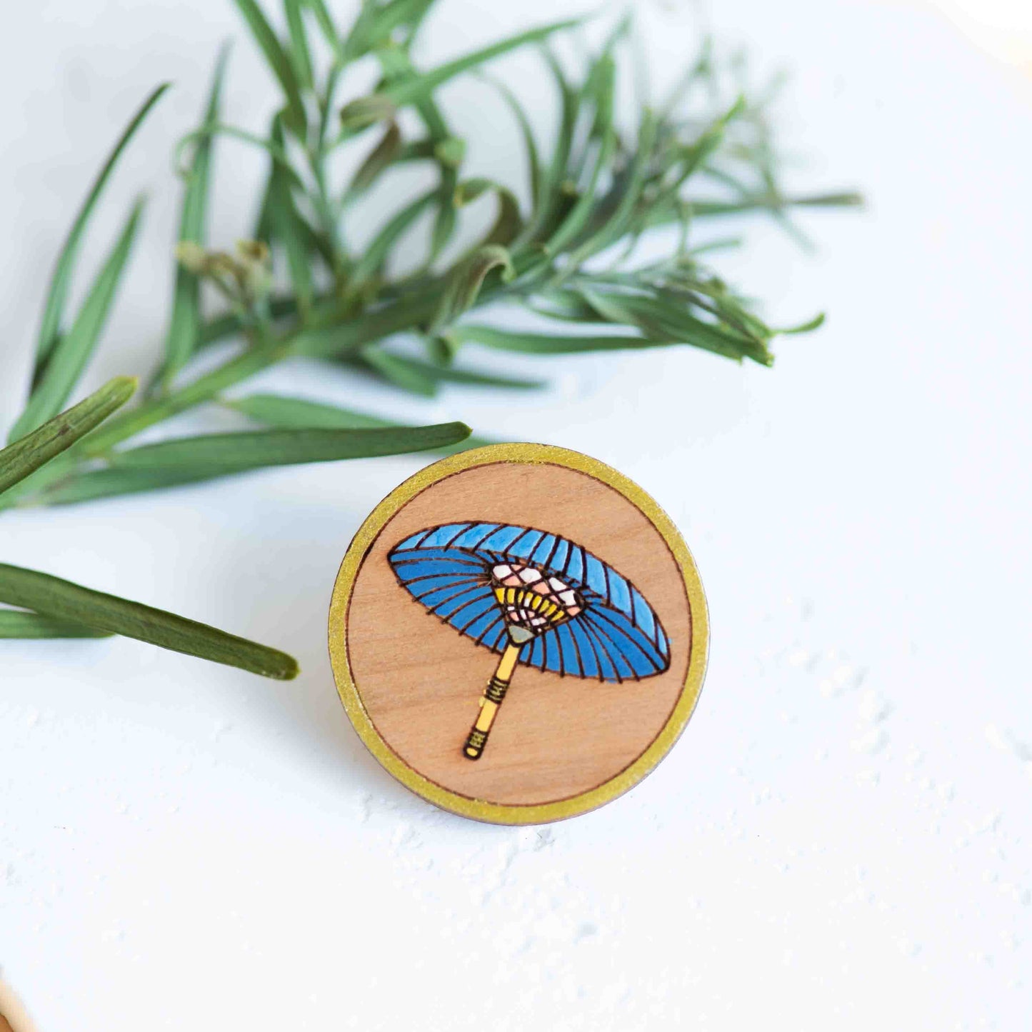 Japanese Parasol - Wooden brooch