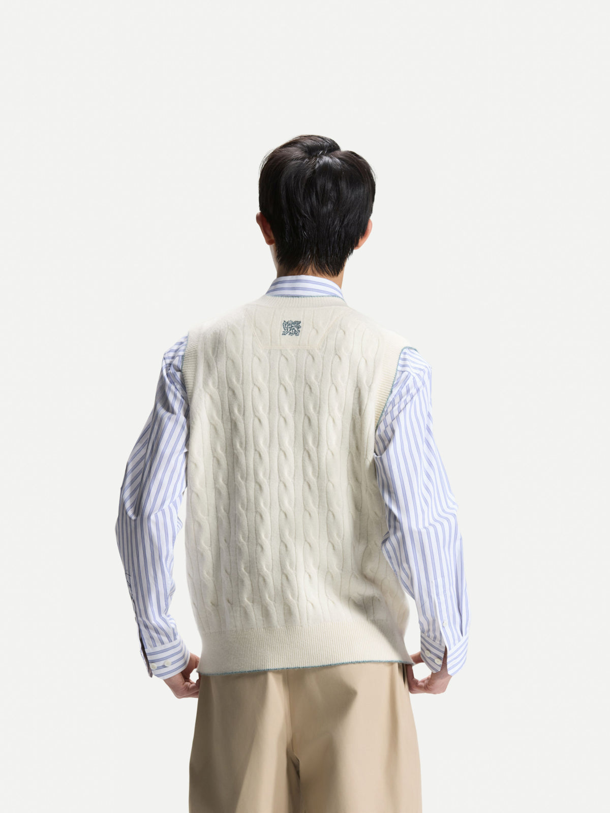 ERDOS x Cambridge Men's Pure Cashmere V-Neck Vest